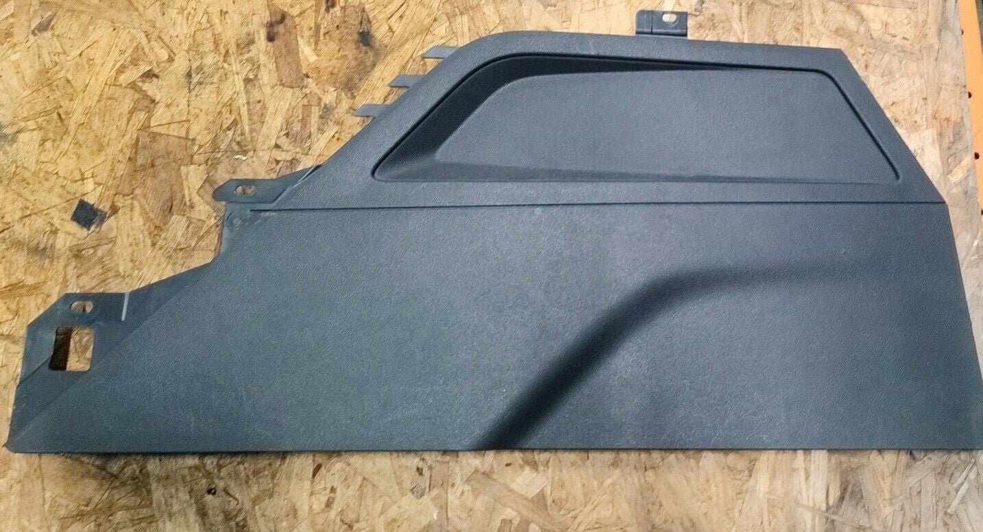 Rivestimento Laterale Tunnel Centrale Lato Destro Peugeot 3008 1.6 D 9682928877 - F&P CRASH SRLS - Ricambi Usati