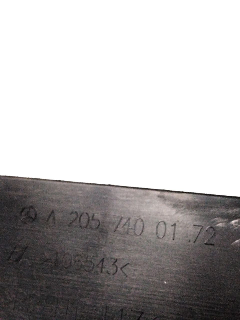 Rivestimento Mercedes - Benz classe C W205 (2014 - 2021)cod.A2057400172 / Modanatura chiusura bagagliaio - F&P CRASH SRLS - Ricambi Usati