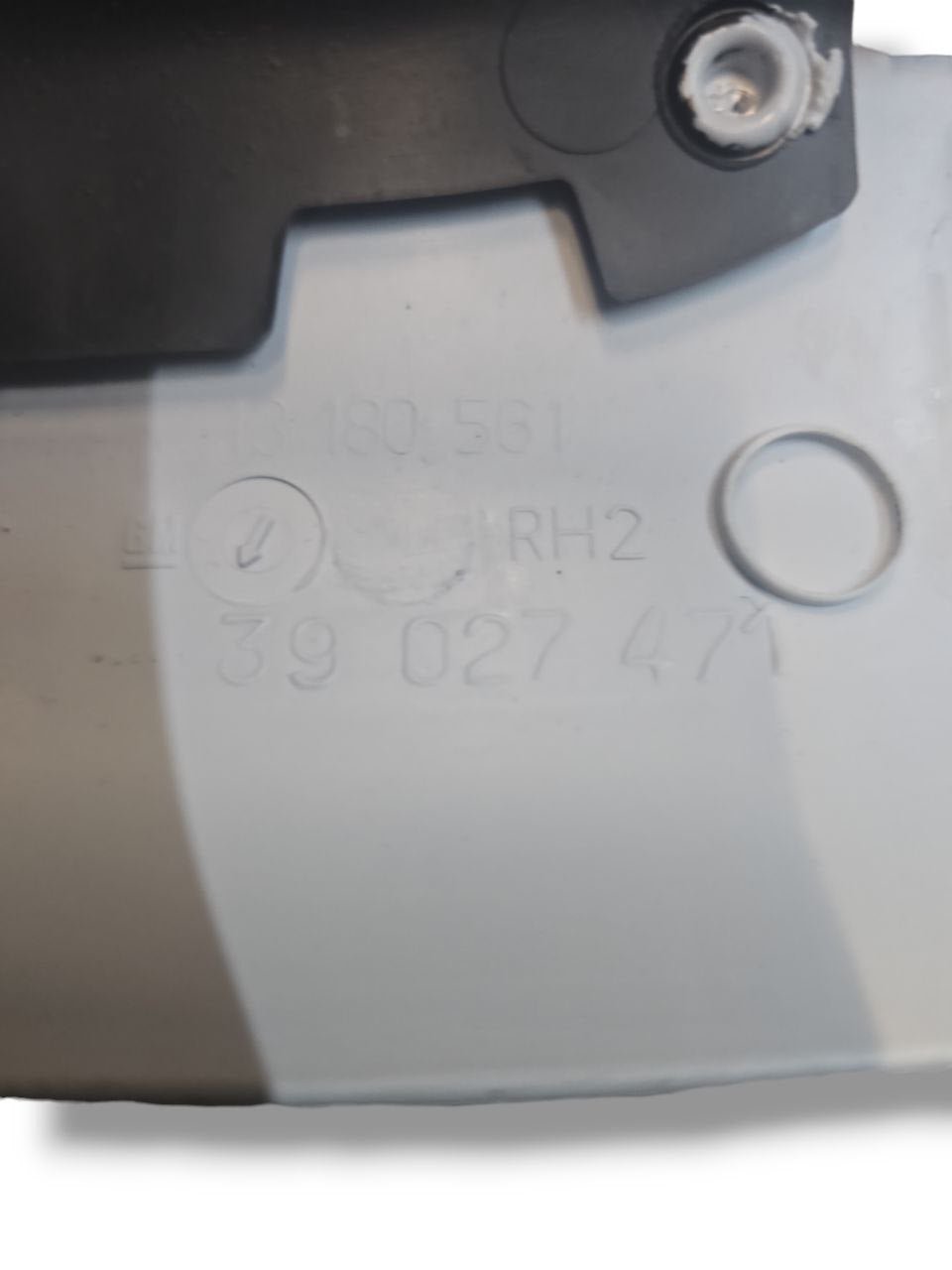 Rivestimento / Modanatura Destra Opel Corsa E ( 2014 - 2019 ) Cod : 39027471 - F&P CRASH SRLS - Ricambi Usati