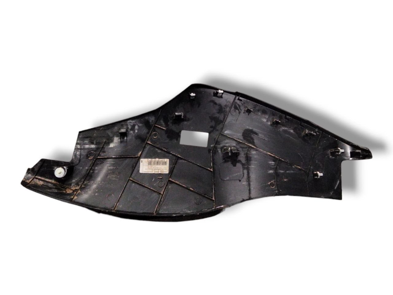Rivestimento / modanatura tunnel centrale destro Renault Clio IV cod.689209705R(2012 - 2021) - F&P CRASH SRLS - Ricambi Usati