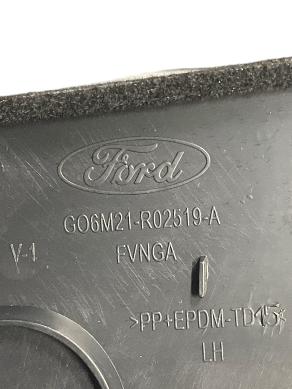 Rivestimento Montante Anteriore Sinistro Ford S - Max cod:G06M21 - R02519 - A (2006 > 2015) (Copy) - F&P CRASH SRLS - Ricambi Usati