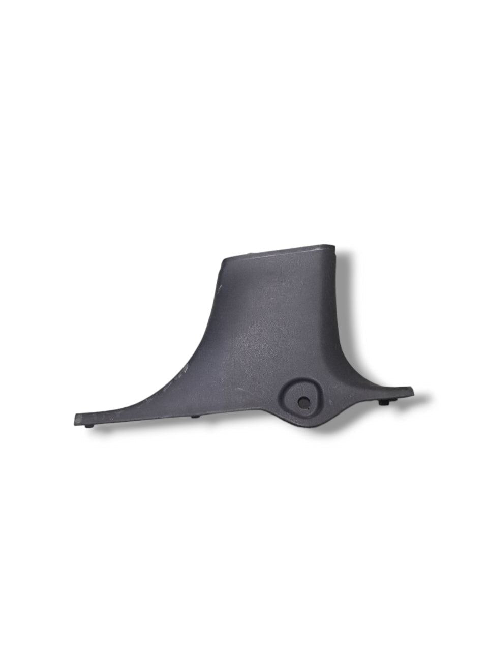 Rivestimento Montante Inferiore destro Mercedes - Benz Classe A w176 COD:A1766920122 ( 2012 - 2018 ) - F&P CRASH SRLS - Ricambi Usati