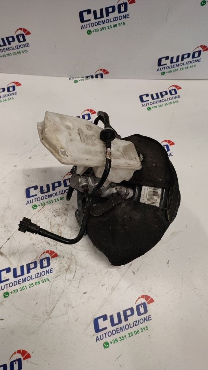 Servofreno Peugeot 2008 cod 9805057980 - F&amp;P CRASH SRLS - Ricambi Usati