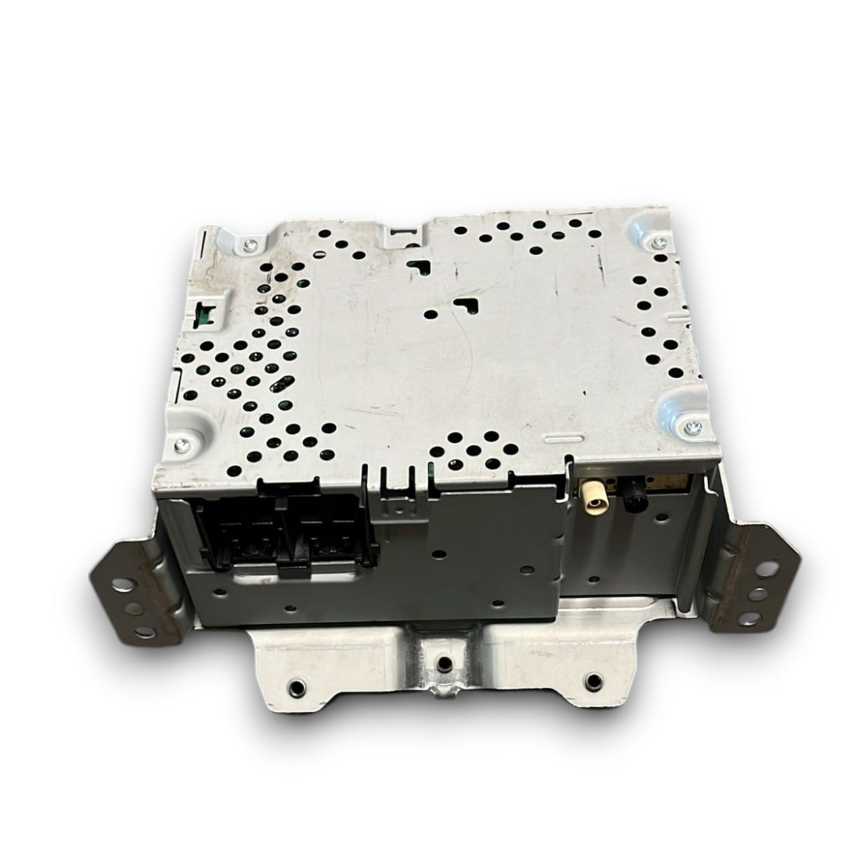 Stereo / Autoradio Ford Fiest VI cod:10R - 0516366 (2008 &gt;2017) - F&amp;P CRASH SRLS - Ricambi Usati