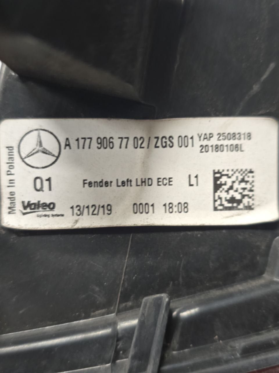 Stop Esterno Sinistro Led Mercedes - Benz Classe A w177 Cod : A1779067702 (2018>) Fanale Posteriore - F&P CRASH SRLS - Ricambi Usati