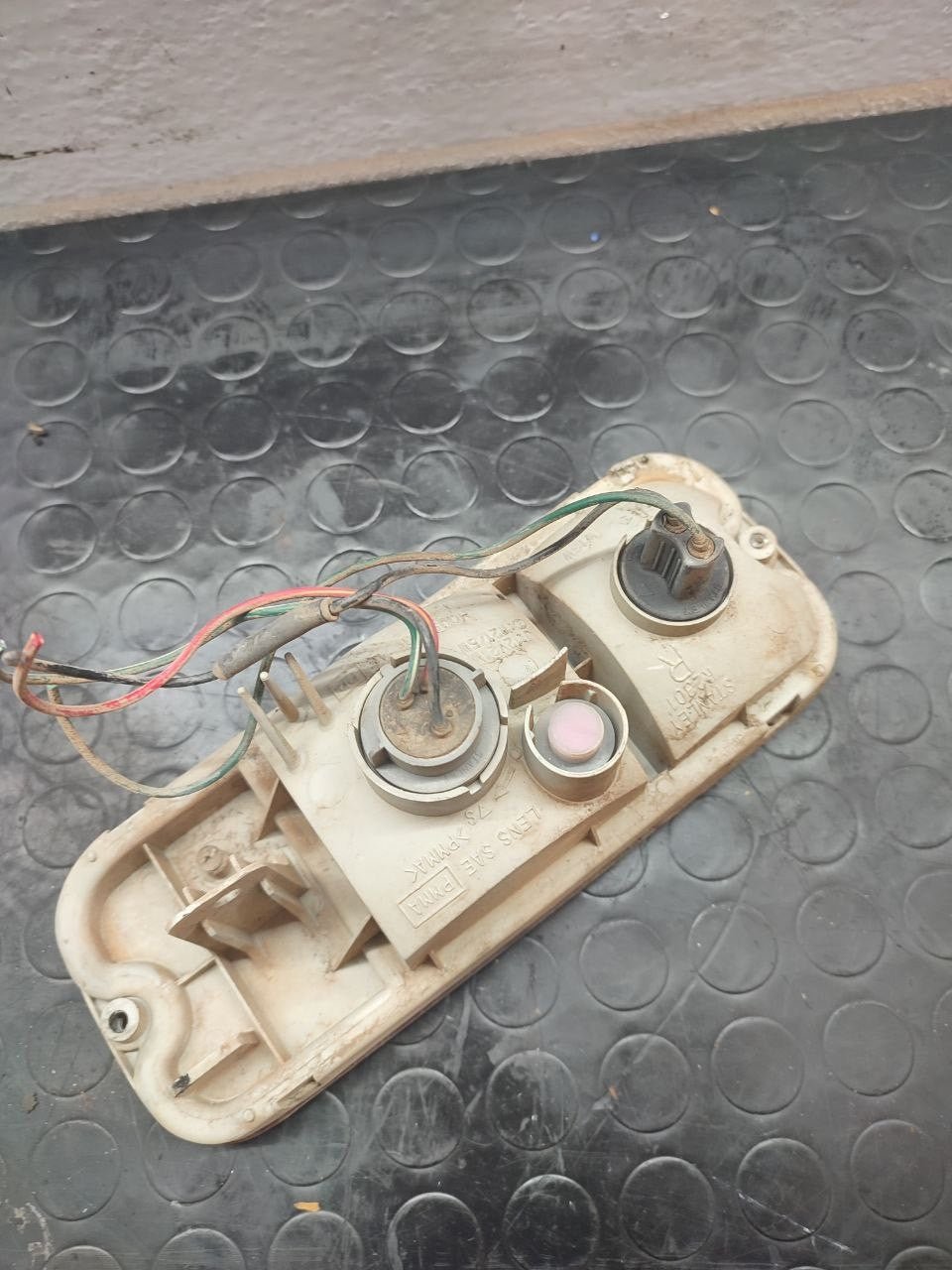 Stop inferiore destro paraurti Suzuki Grand Vitara 2005 - F&P CRASH SRLS - Ricambi Usati