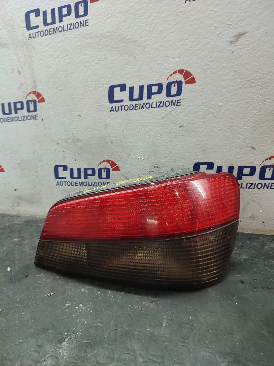 Stop posteriore destro Peugeot 306 ( 1997 - 5p ) - F&P CRASH SRLS - Ricambi Usati