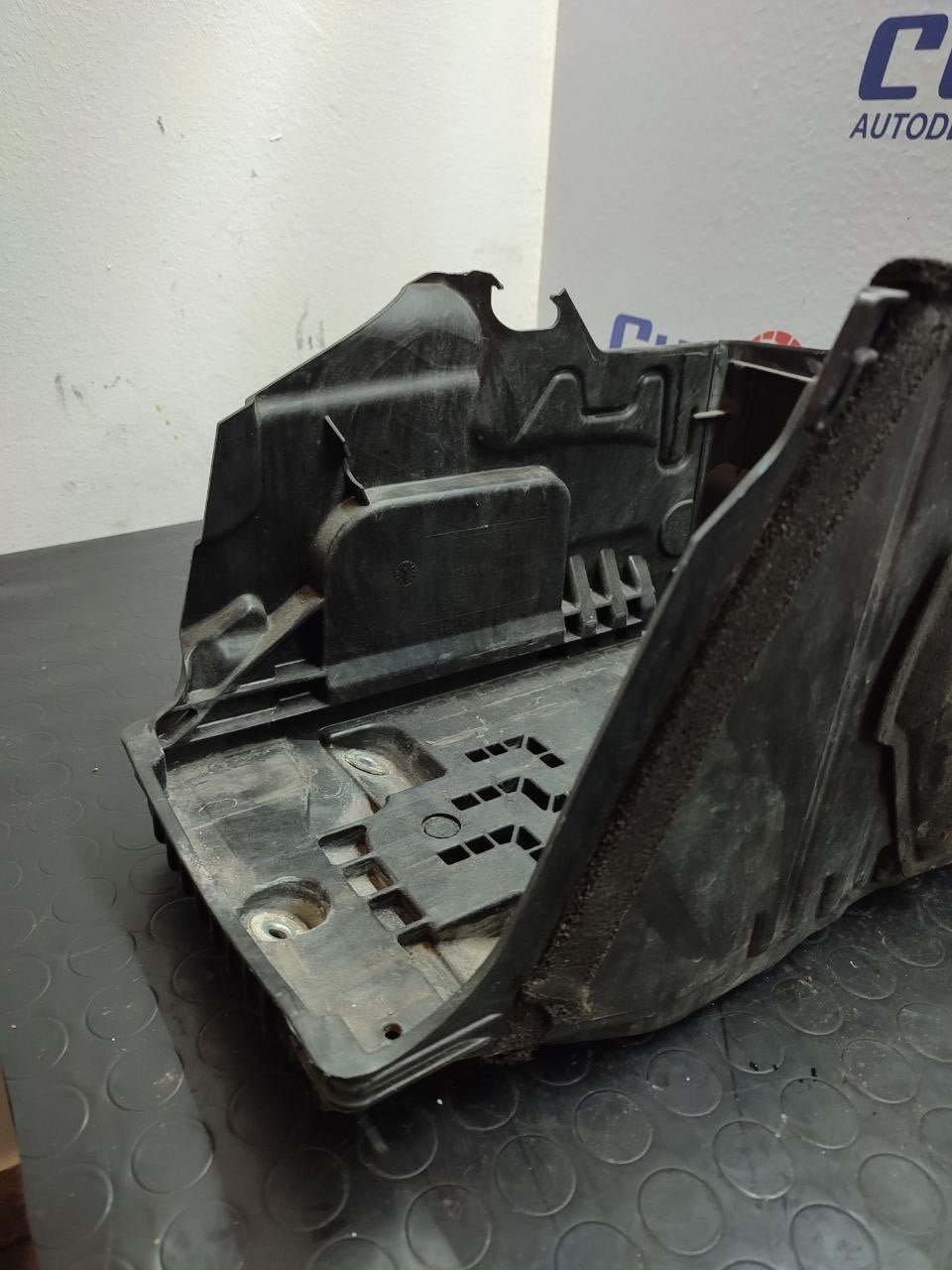 Supporto / Alloggio Batteria RANGE ROVER EVOQ 2.2 D cod: 6g9n - 10757 - af - F&P CRASH SRLS - Ricambi Usati