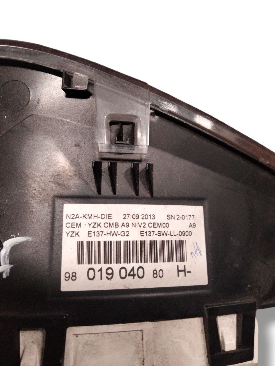Tachimetro Peugeot 208 1.4 hdi (2012 - 2019) cod.9801904080 / contachilometri / Quadro strumenti - F&P CRASH SRLS - Ricambi Usati