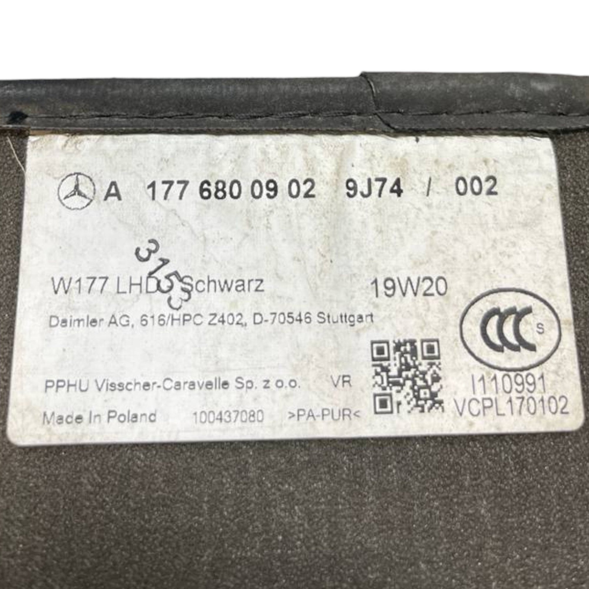 Tappeto interni anteriore destro allestimento AMG Mercedes - Benz W177 cod.A1776800902 (2018 - >) - F&P CRASH SRLS - Ricambi Usati