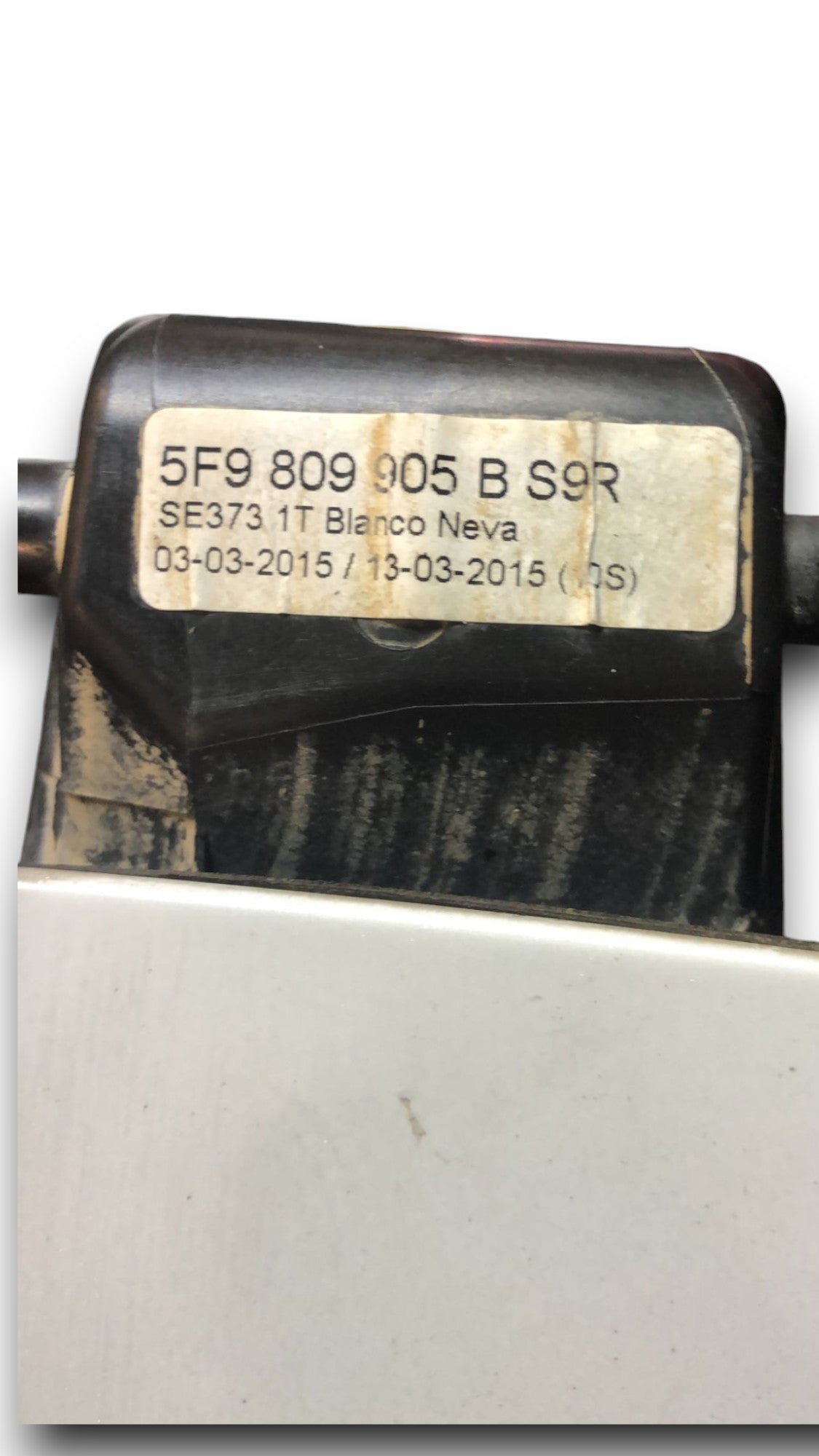 Tappo Esterno Carburante / Serbatoio Seat Leon Sw (2012 > 2019) cod:5F9809905B - F&P CRASH SRLS - Ricambi Usati