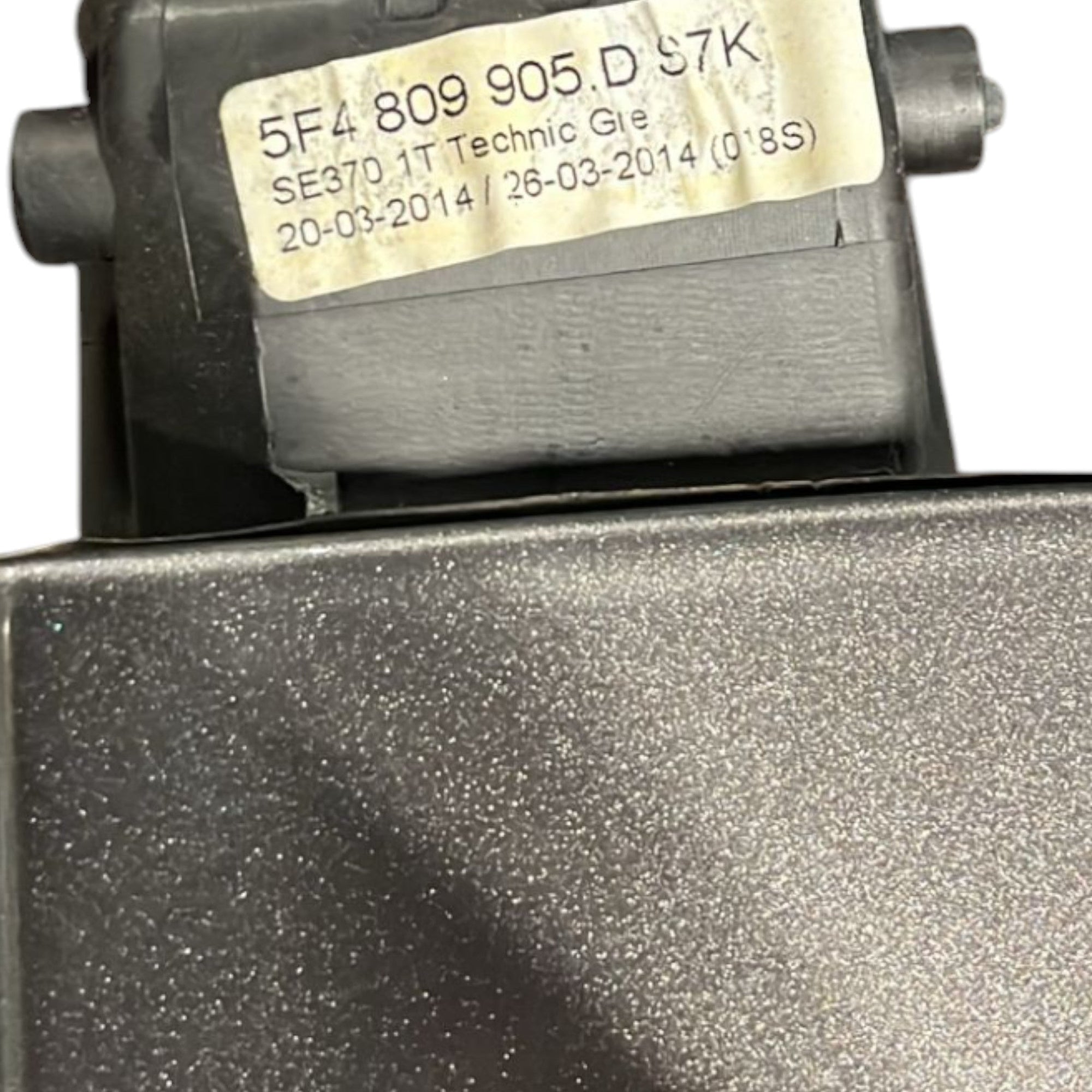 Tappo / Sportello Carburante Seat Leon III cod:5F4809905D (2013 >2019) - F&P CRASH SRLS - Ricambi Usati