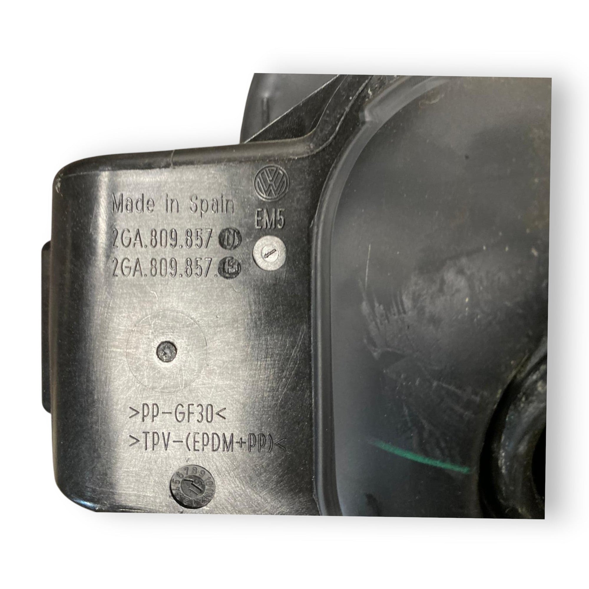 Tappo / sportello serbatoio Volkswagen T - Roc Cod: 2GA809857 - F&P CRASH SRLS - Ricambi Usati