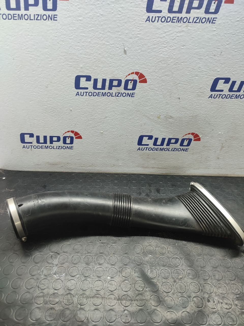 Tubo Aspirazione Aria PORSCHE PANAMERA 970 Cod:970.110.114.30 - F&P CRASH SRLS - Ricambi Usati