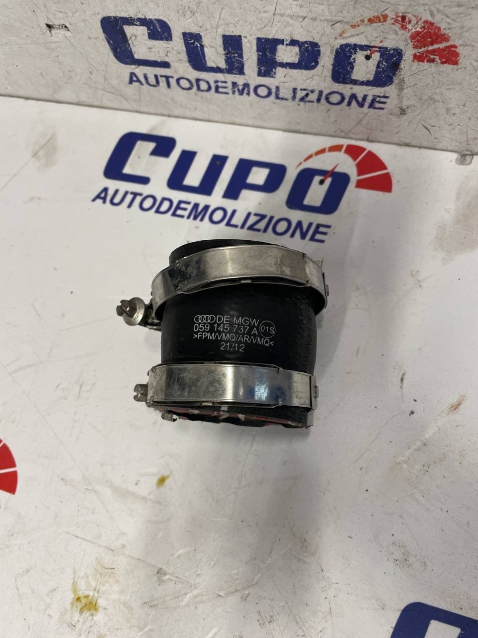 Tubo di Aspirazione Pressione Sovralimentazione Porsche Panamera 970 (3.0) 059145737A - F&P CRASH SRLS - Ricambi Usati