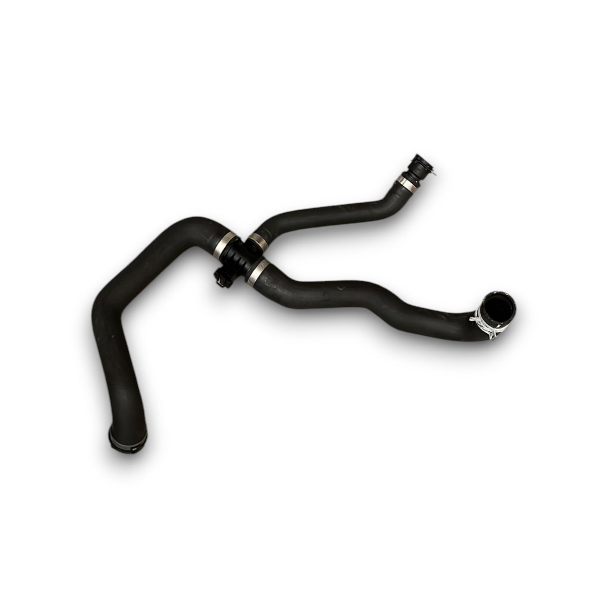 Tubo Liquido Raffreddamento Mercedes Benz Class A W(177) cod:A2475010358 1.3 Benzina (2018 > ) - F&P CRASH SRLS - Ricambi Usati