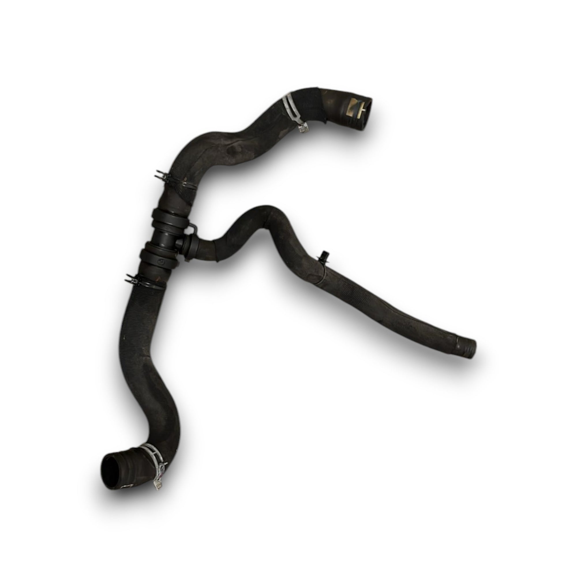 Tubo Radiatore Renault Megane III cod:1800427425B 1.6 Diesel (2009 > 2016 ) - F&P CRASH SRLS - Ricambi Usati