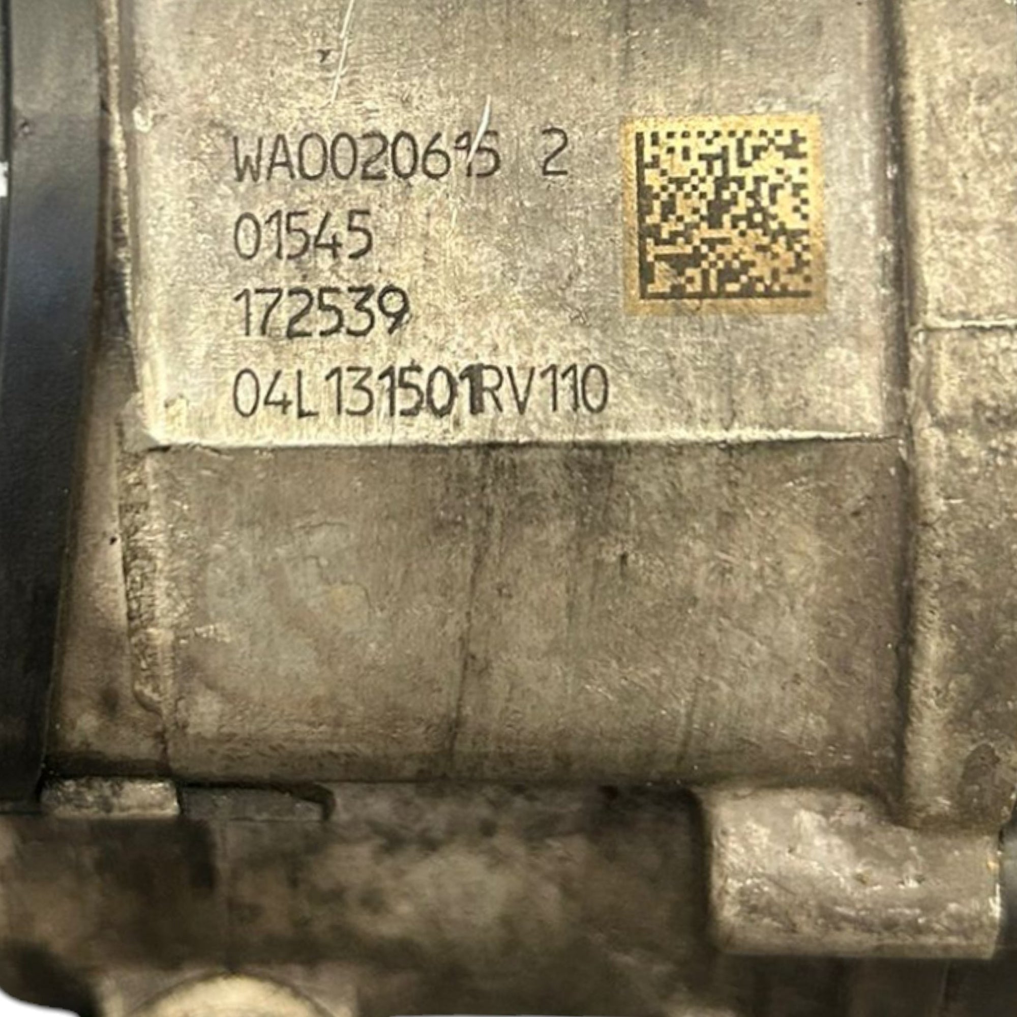 Valvola EGR Volkswagen Audi Q3 (8U) cod.04L131501R 2.0 Diesel (2011 > 2018) - F&P CRASH SRLS - Ricambi Usati