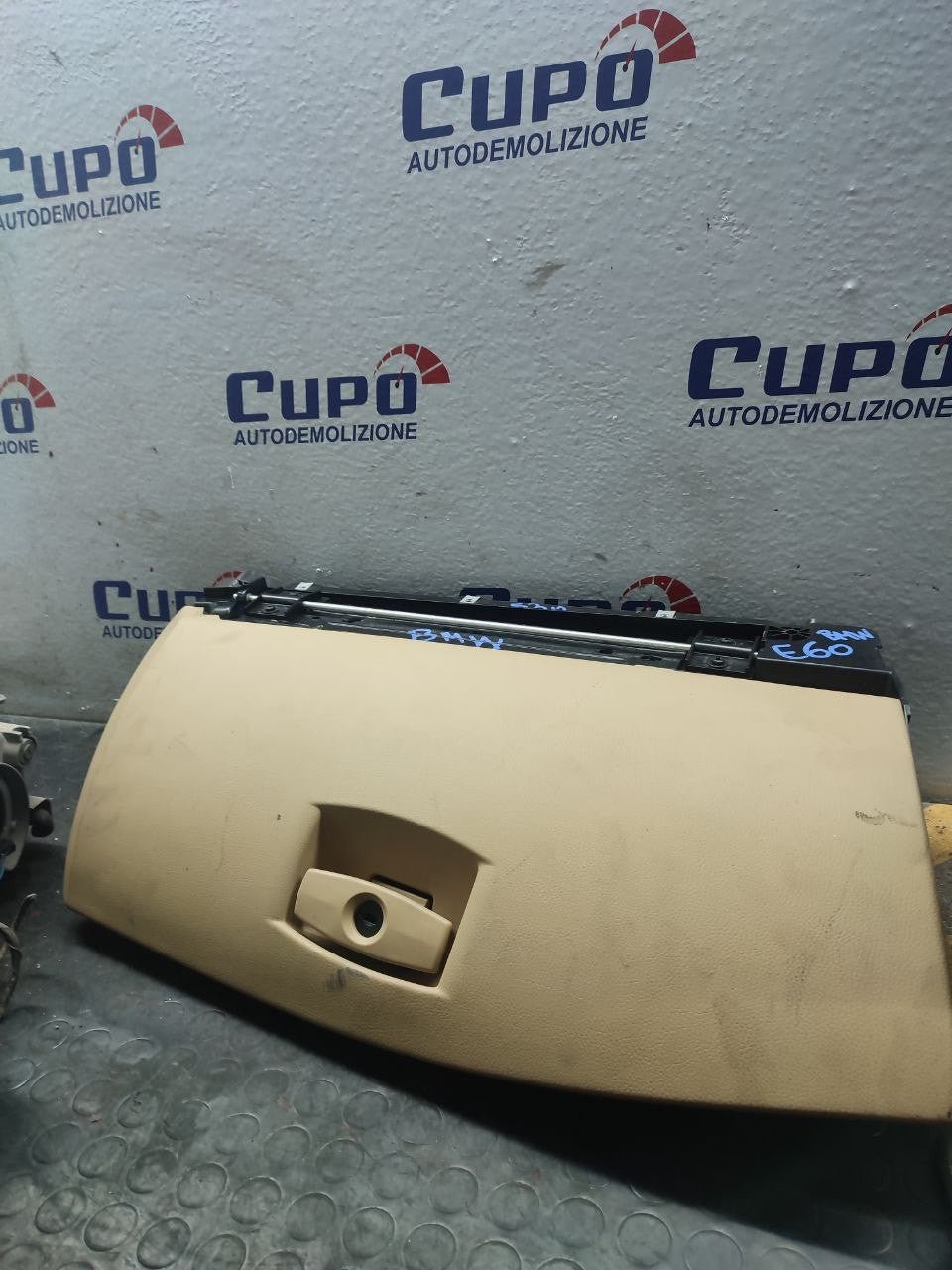 Vano cassetto portaoggetti Bmw serie 5 ( e60 ) cod 7034080 - F&P CRASH SRLS - Ricambi Usati
