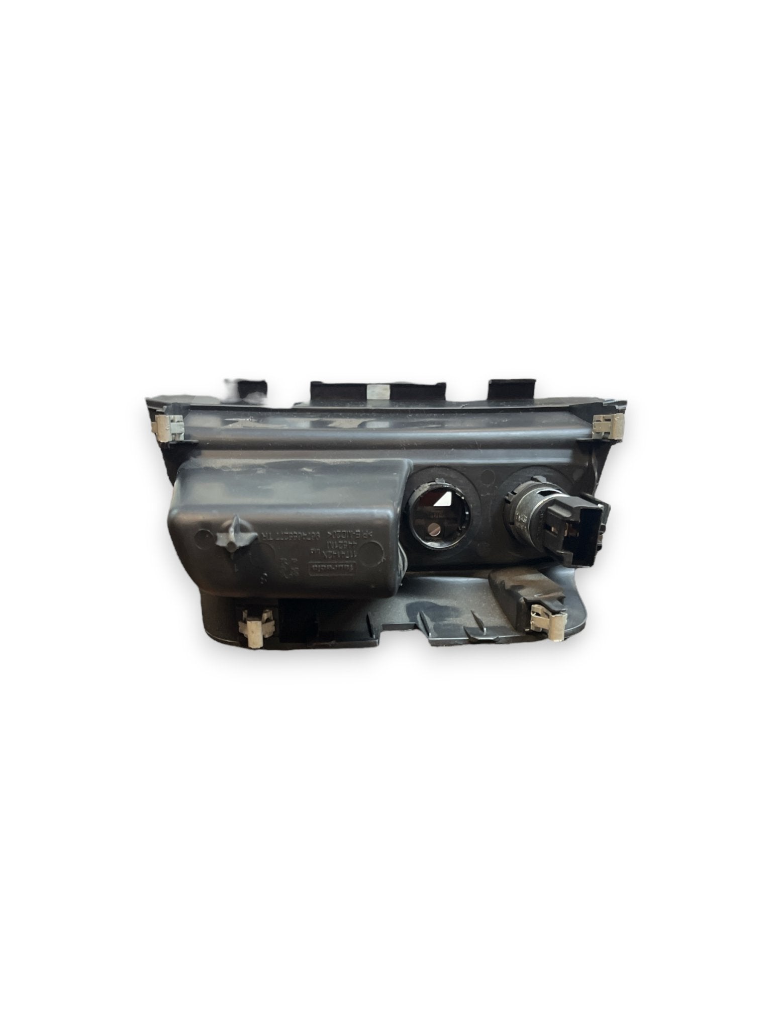 Vano Portaoggetti Presa 12V Peugeot 208 ( 2015 ) cod : 9674655277 - F&P CRASH SRLS - Ricambi Usati